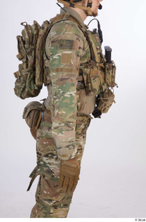 Photos Frankie Perry Army USA Recon rucksack upper body 0003.jpg